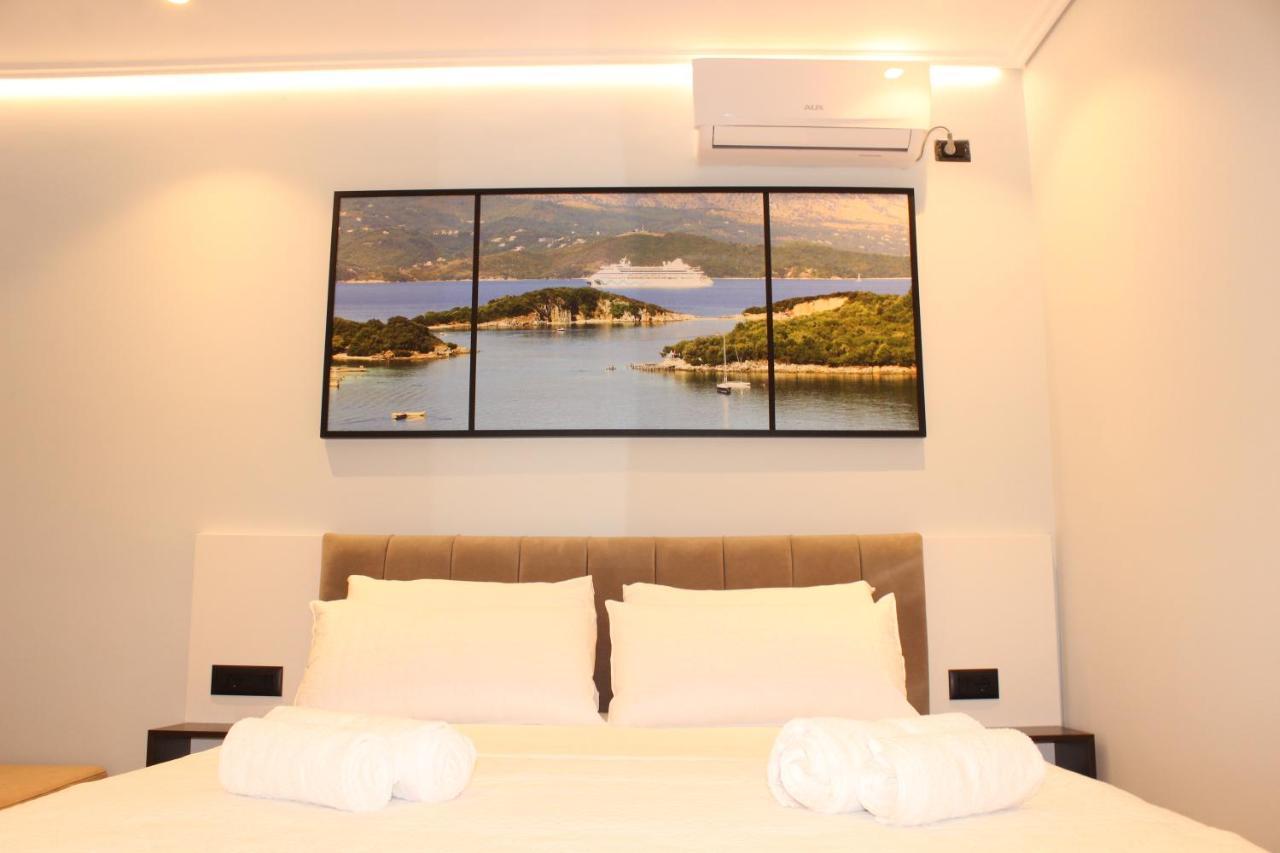 סרנדה Bebi Hotel And Apartments מראה חיצוני תמונה