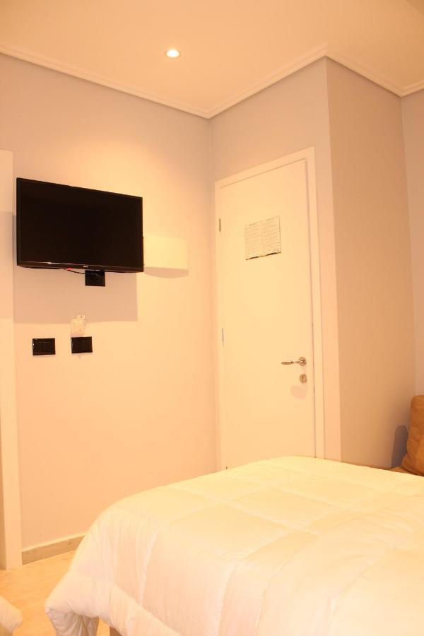 סרנדה Bebi Hotel And Apartments מראה חיצוני תמונה