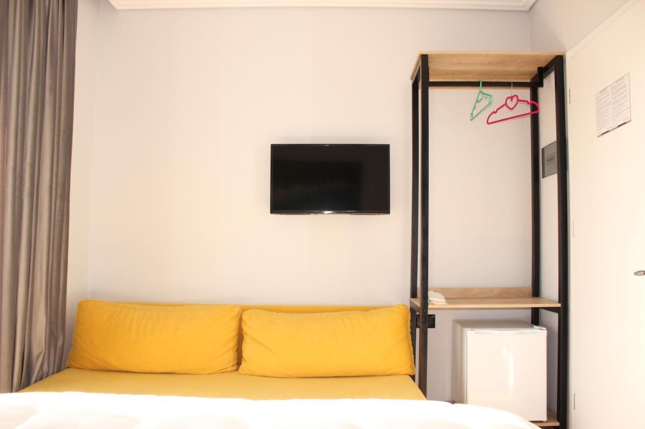 סרנדה Bebi Hotel And Apartments מראה חיצוני תמונה