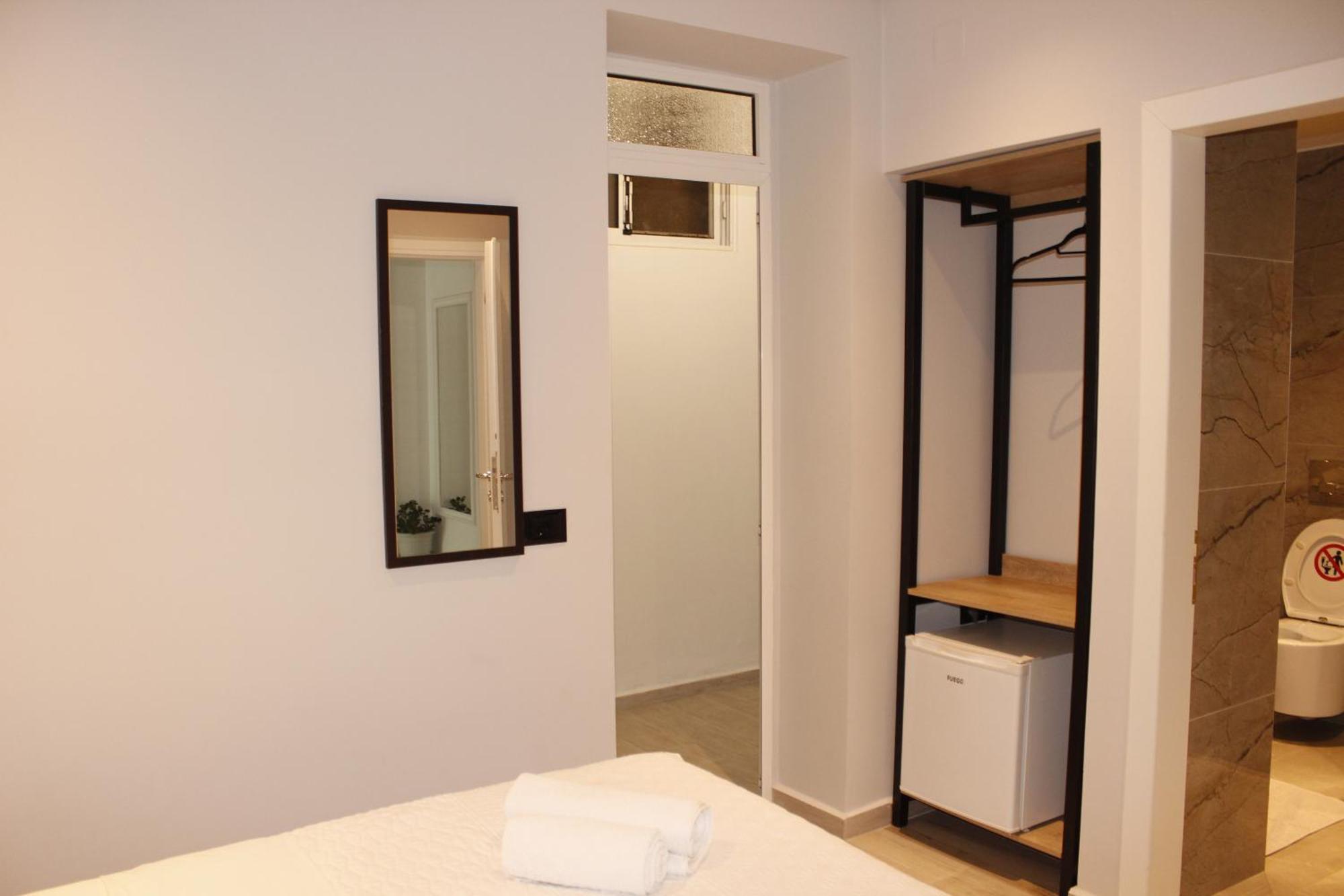 סרנדה Bebi Hotel And Apartments מראה חיצוני תמונה